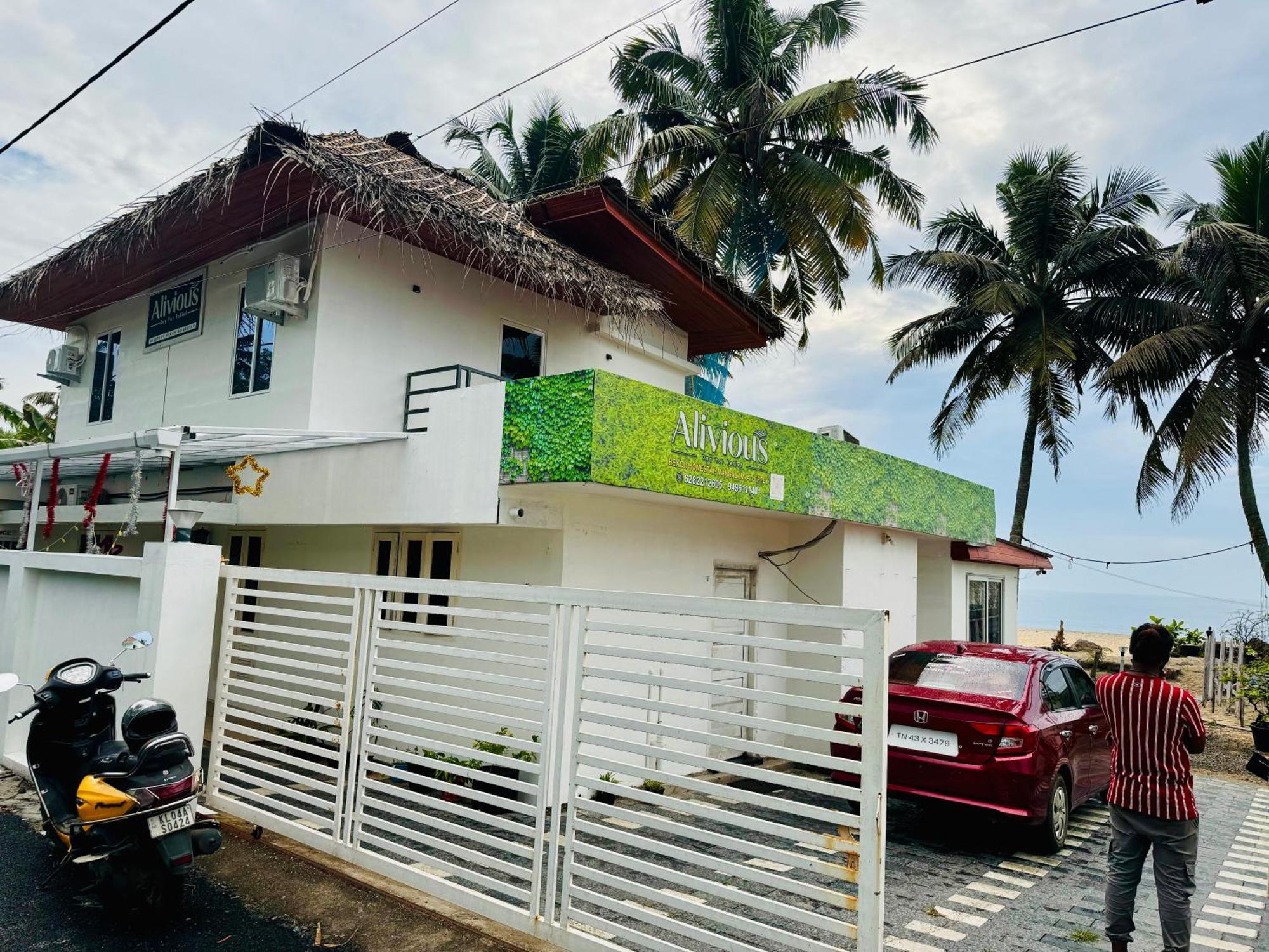 Alivious Beach Homestay Alappuzha Экстерьер фото