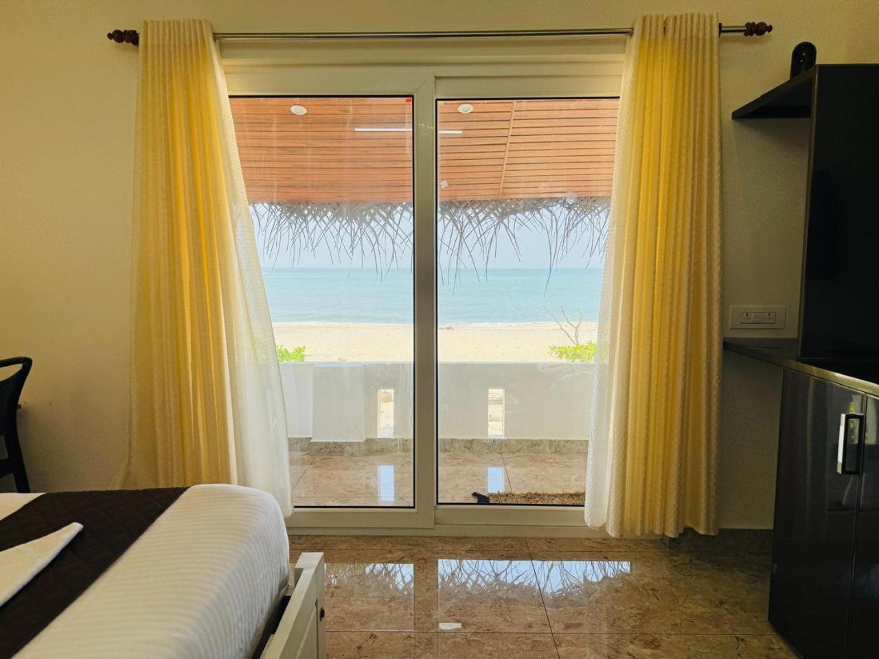 Alivious Beach Homestay Alappuzha Экстерьер фото