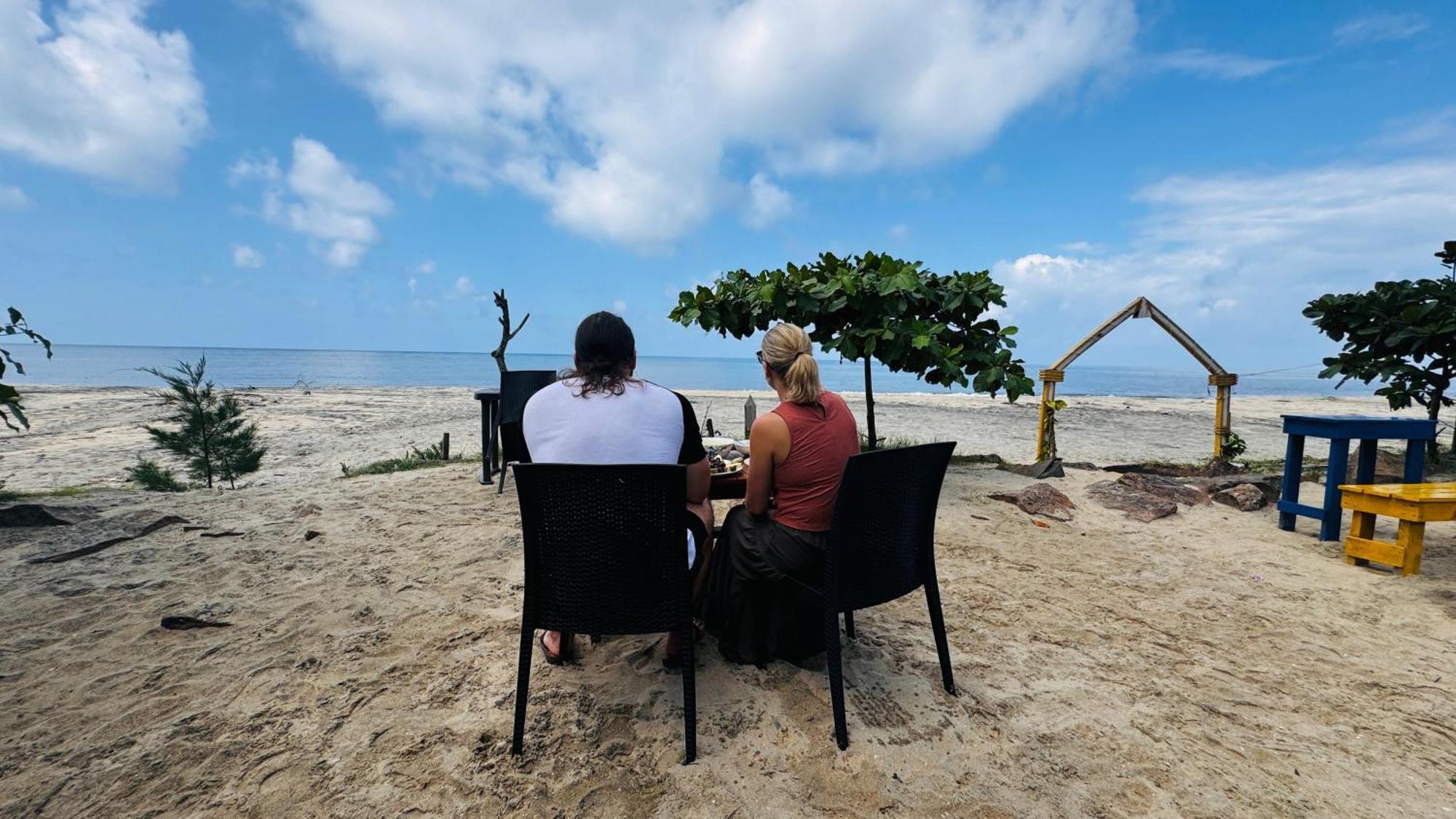 Alivious Beach Homestay Alappuzha Экстерьер фото
